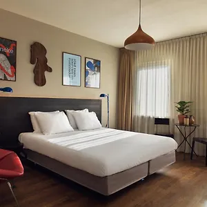Townhouse & Hotel